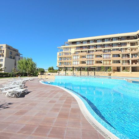 Menada Luxor Apartments Sveti Vlas Buitenkant foto