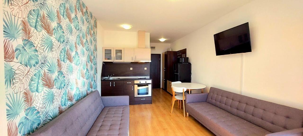 Menada Luxor Apartments Sveti Vlas Buitenkant foto